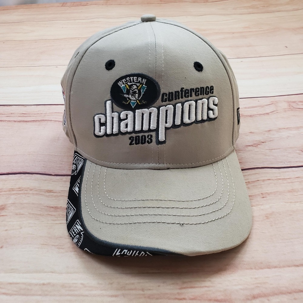 Vintage Mighty Ducks Of Anaheim Hat Cap Strap Back Mens One Size NHL Hockey